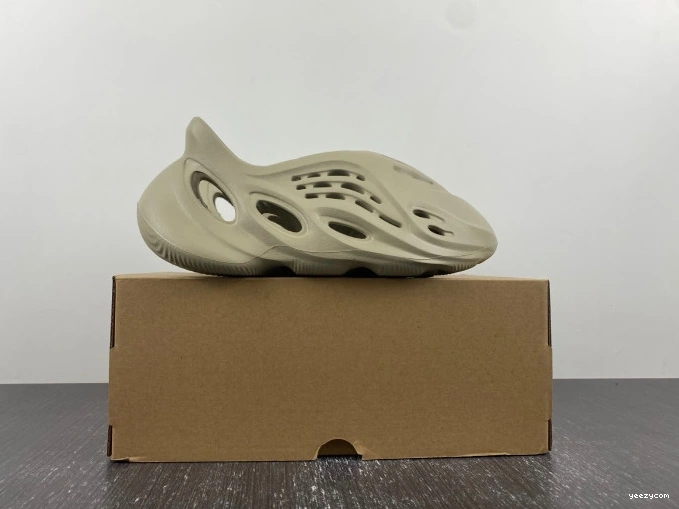 Stone Adidas Foam Yeezy Salt RNR GV6840 0821
